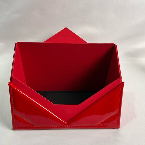 YSL Yves Saint Laurent Red Chevron Quilted Clutch Counter Display New - Picture 6 of 12